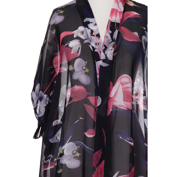 Code22 Floral Pattern Print Short Sleeve Kimono - Picture 4 of 4